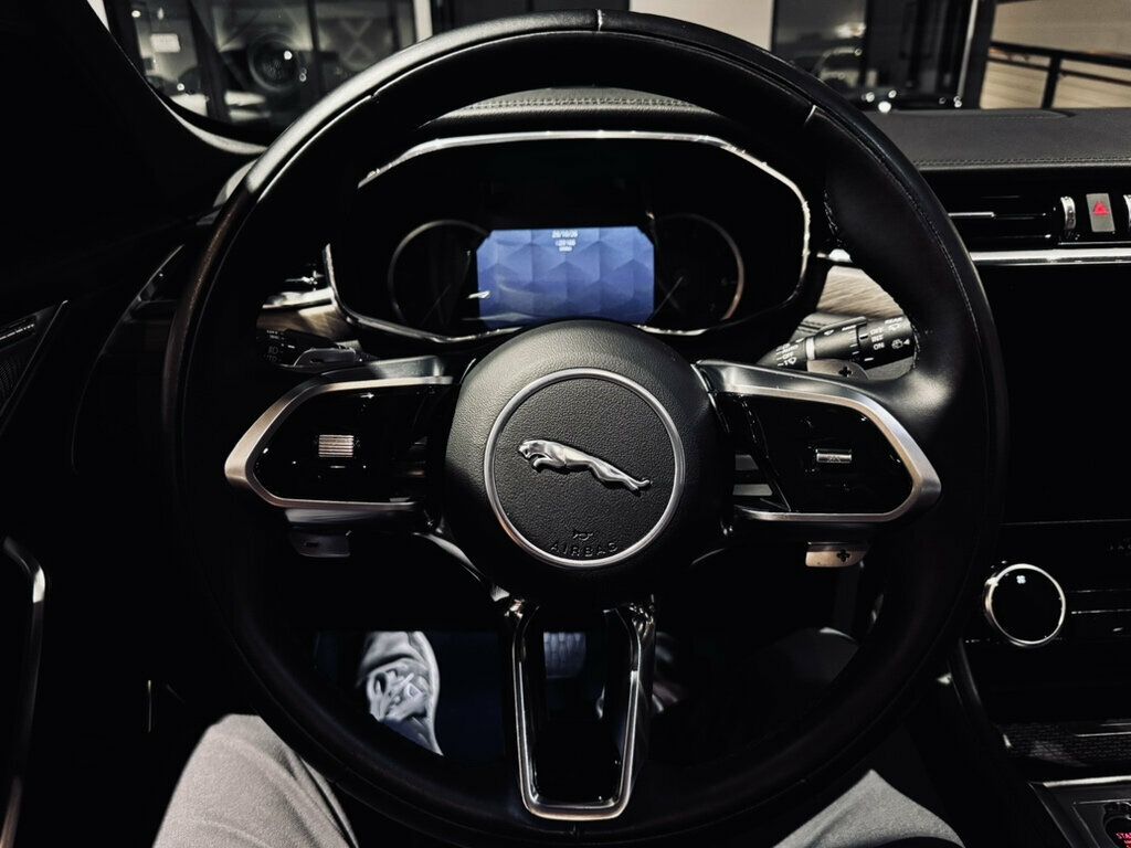 2023 Jaguar F-PACE P250S/Htd&VtdSeats/MeridianSoundSystem/19"Wheels/PanoRoof - 23100835 - 12