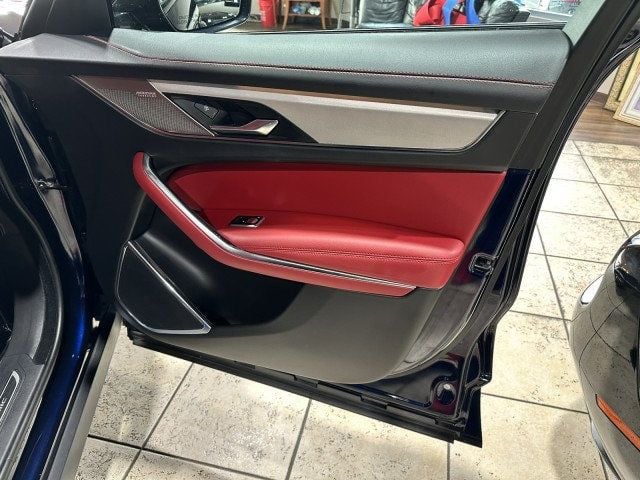 2023 Jaguar F-PACE R-Dynamic S - 22891178 - 28