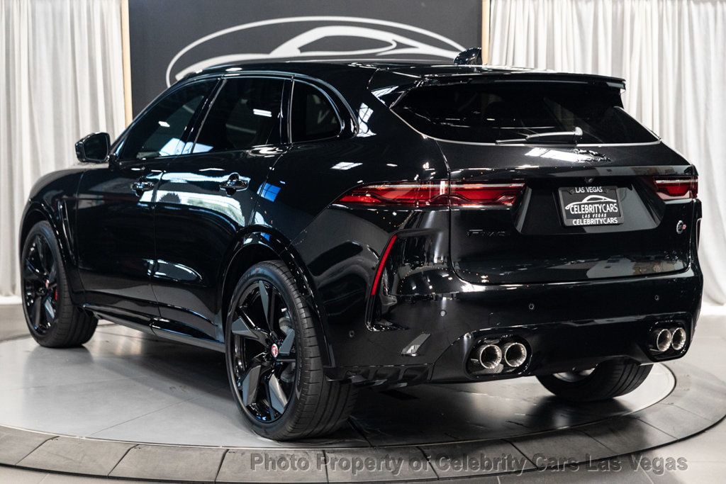 2023 Jaguar F-PACE SVR photo 10