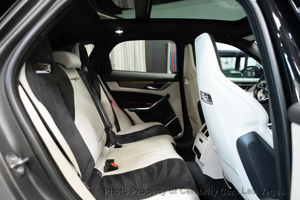 2023 Jaguar F-PACE SVR photo 30