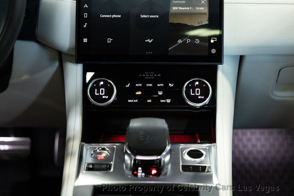 2023 Jaguar F-PACE SVR photo 38