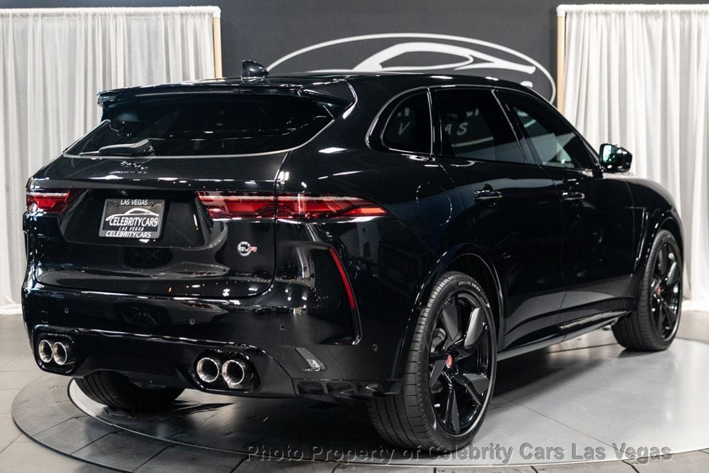 2023 Jaguar F-PACE SVR photo 5
