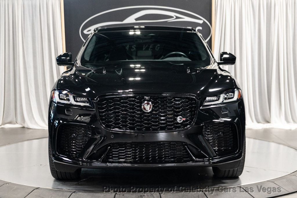 2023 Jaguar F-PACE SVR photo 8