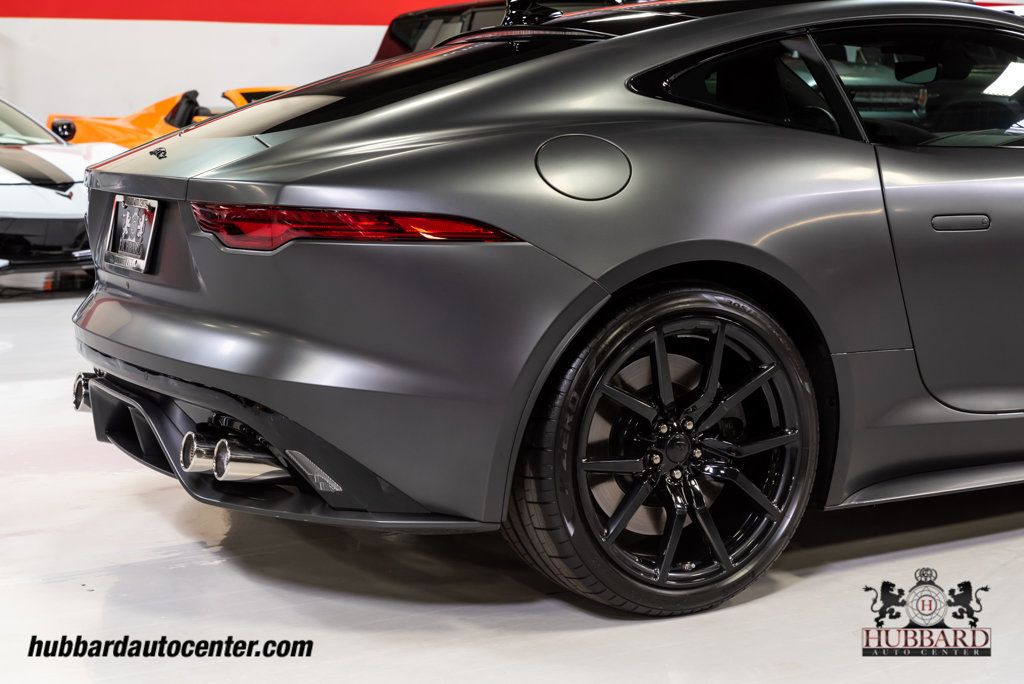 2023 Jaguar F-Type R Black Exterior Design Package - 20" 10-Spoke 1041 Style Rims - 22339770 - 25