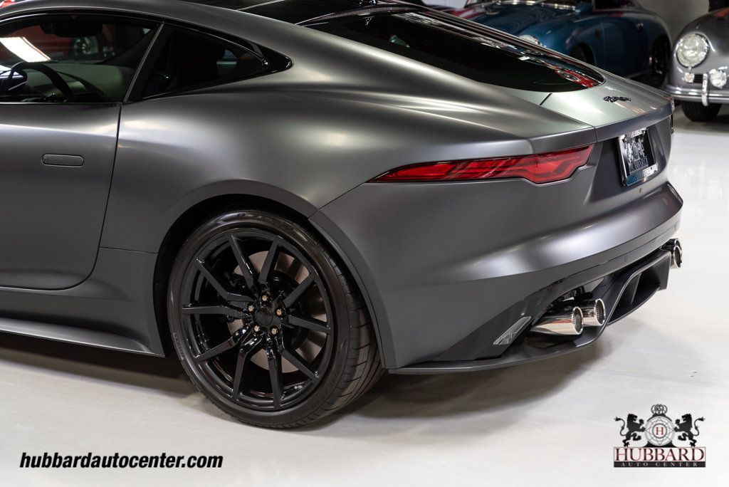 2023 Jaguar F-Type R Black Exterior Design Package - 20" 10-Spoke 1041 Style Rims - 22339770 - 34