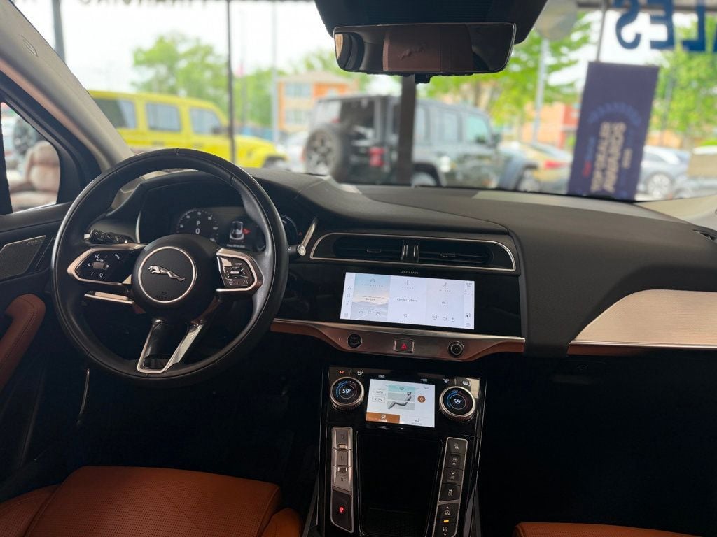 2023 Jaguar I-PACE HSE AWD - 23032057 - 24