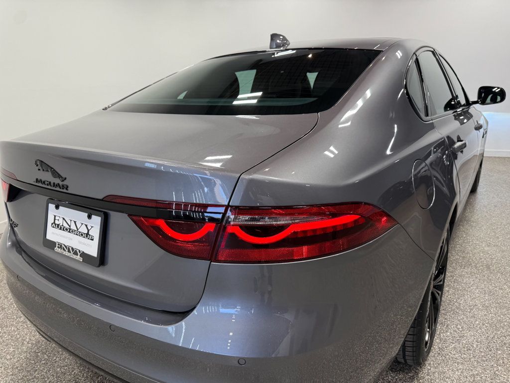 2023 Jaguar XF R-Dynamic SE Sedan AWD - 23065571 - 31