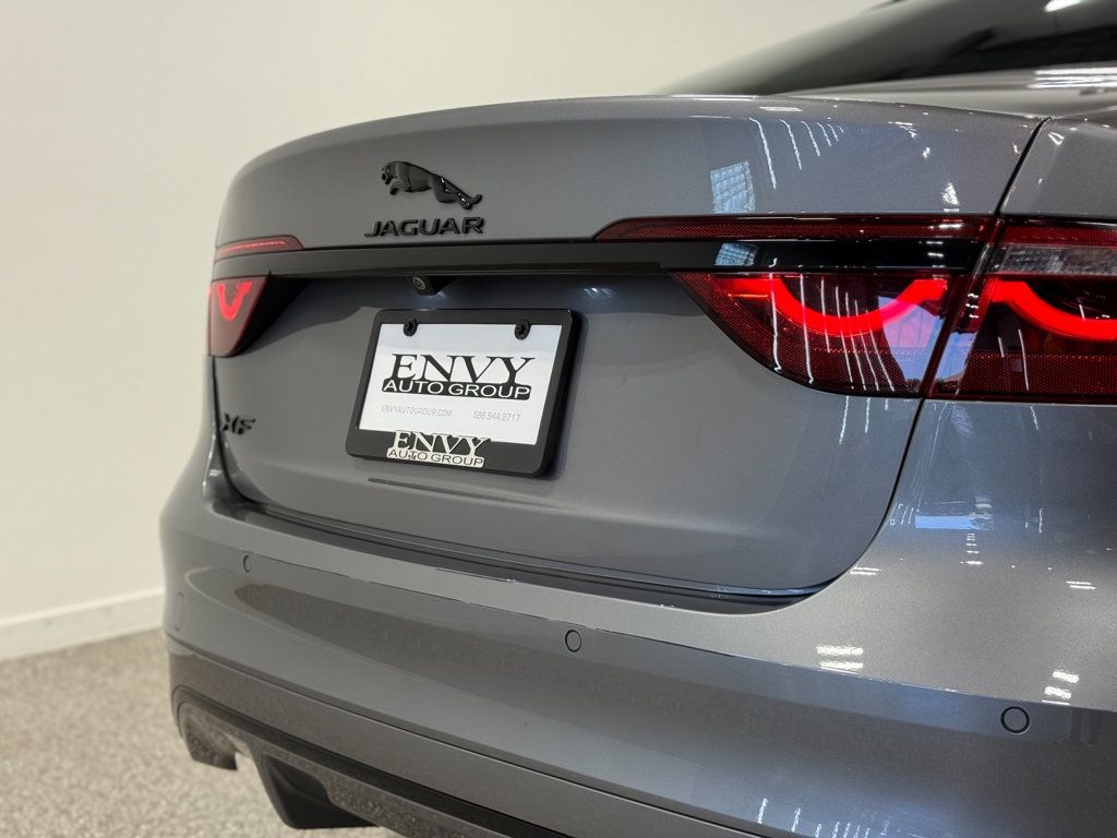 2023 Jaguar XF R-Dynamic SE Sedan AWD - 23065571 - 32
