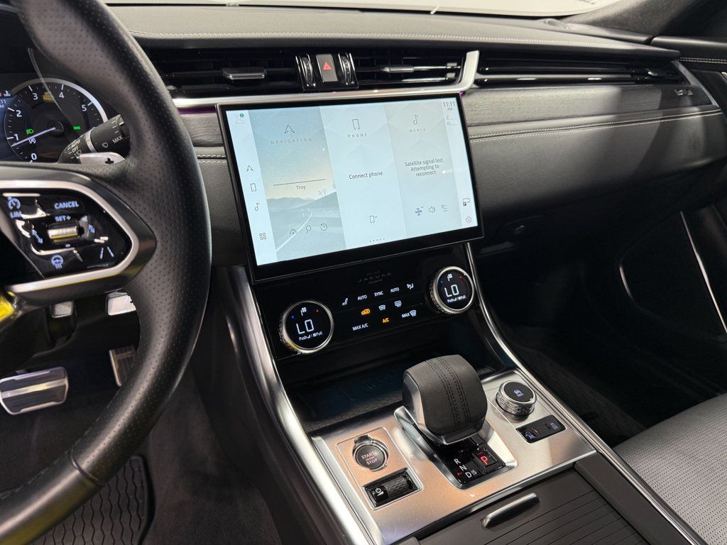 2023 Jaguar XF R-Dynamic SE Sedan AWD - 23065571 - 43