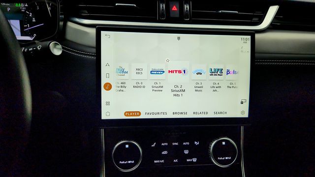 2023 Jaguar XF R-Dynamic SE Sedan AWD - 22998958 - 17