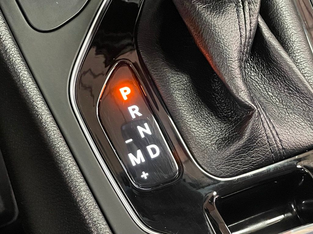 2023 Jeep Cherokee Altitude Lux photo 38