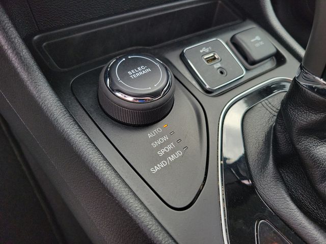 2023 Jeep Cherokee Altitude Lux 4x4 - 22908757 - 12