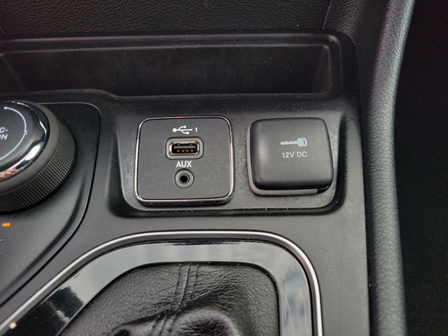 2023 Jeep Cherokee Altitude Lux 4x4 - 22908757 - 13