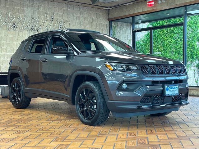 2023 Jeep Compass Altitude 4x4 - 23061082 - 6