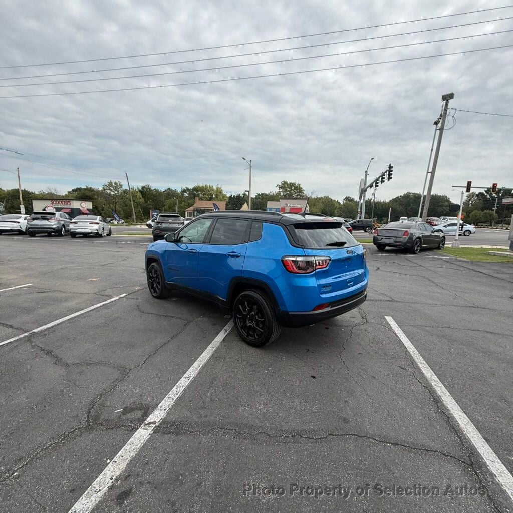 Jeep Compass photo 10