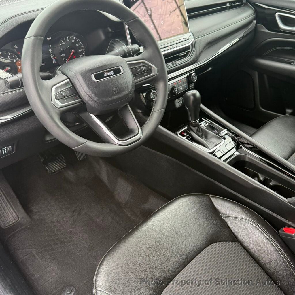 Jeep Compass photo 21