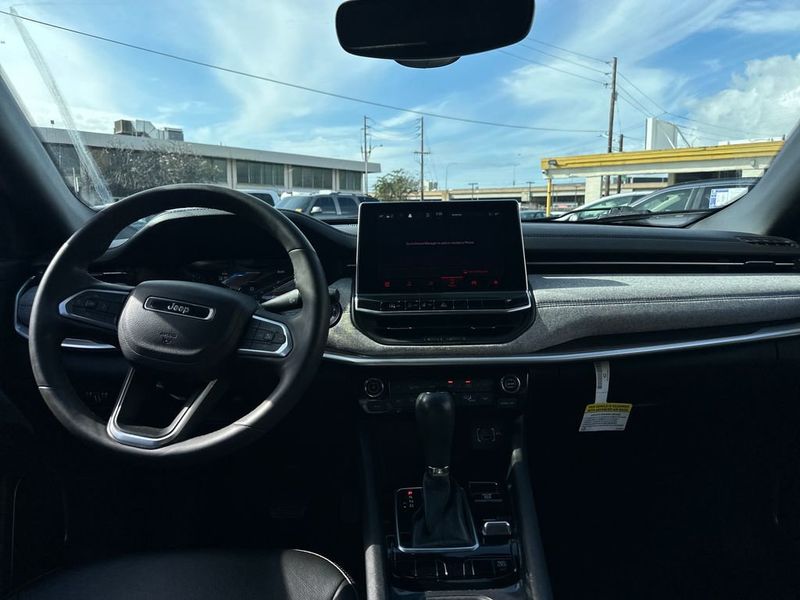 2023 Jeep Compass Latitude 4x4 - 22995050 - 13