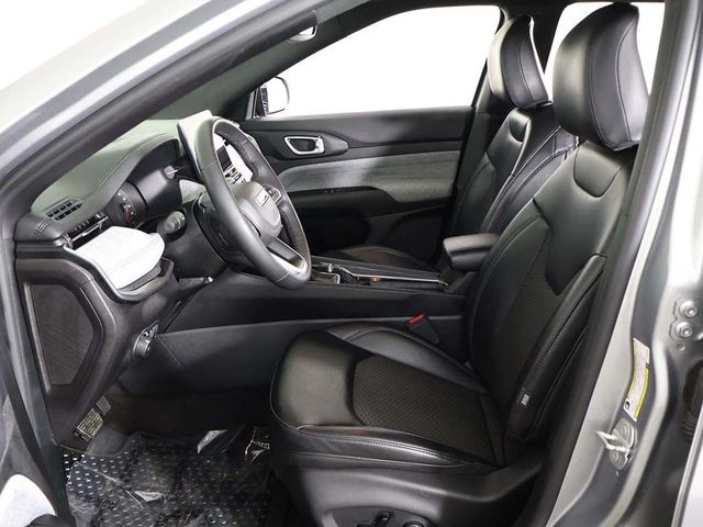 2023 Jeep Compass Latitude 4x4 - 23015675 - 29