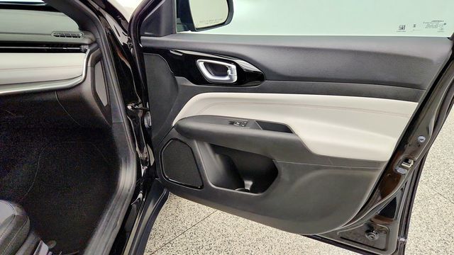 2023 Jeep Compass Limited 4x4 - 23083460 - 24
