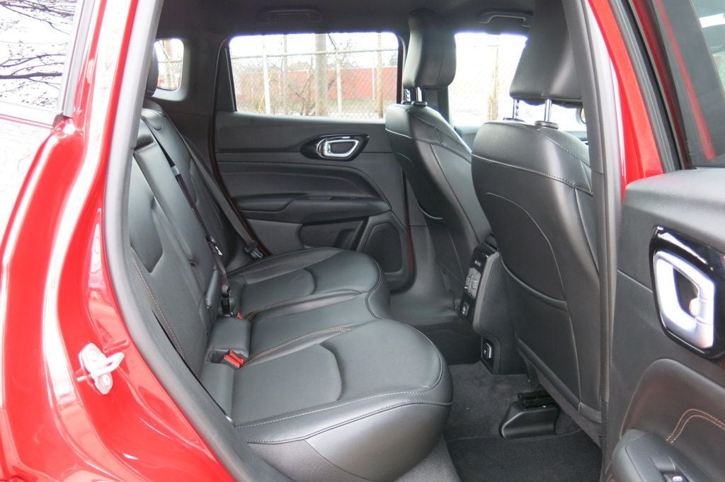 2023 Jeep Compass (RED) Edition 4x4 - 22996708 - 17