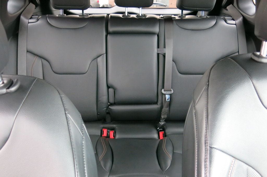 2023 Jeep Compass (RED) Edition 4x4 - 22996708 - 19