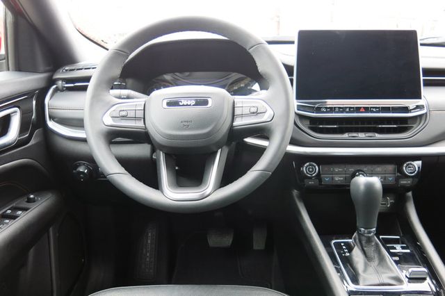 2023 Jeep Compass (RED) Edition 4x4 - 22996708 - 21