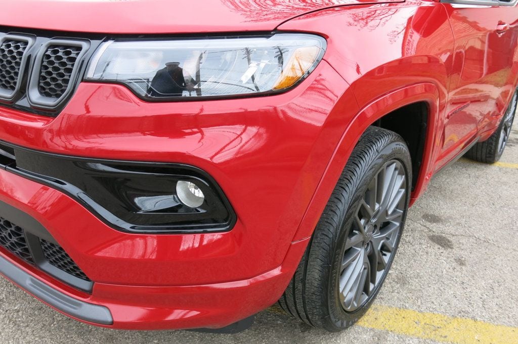 2023 Jeep Compass (RED) Edition 4x4 - 22996708 - 36