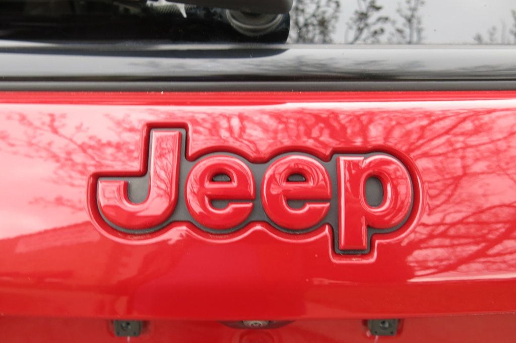 2023 Jeep Compass (RED) Edition 4x4 - 22996708 - 8