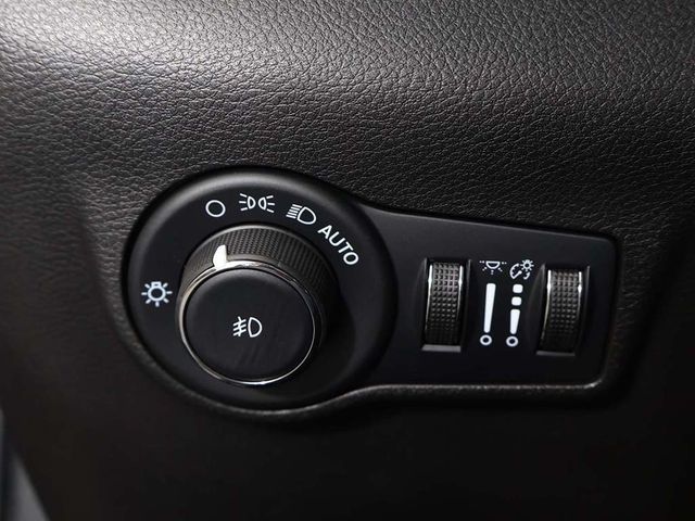 2023 Jeep Compass (RED) Edition 4x4 - 22951993 - 44