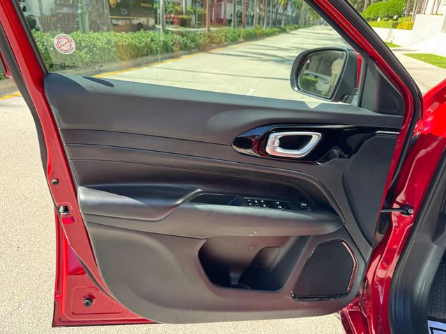 2023 Jeep Compass (RED) Edition 4x4 - 22943569 - 17