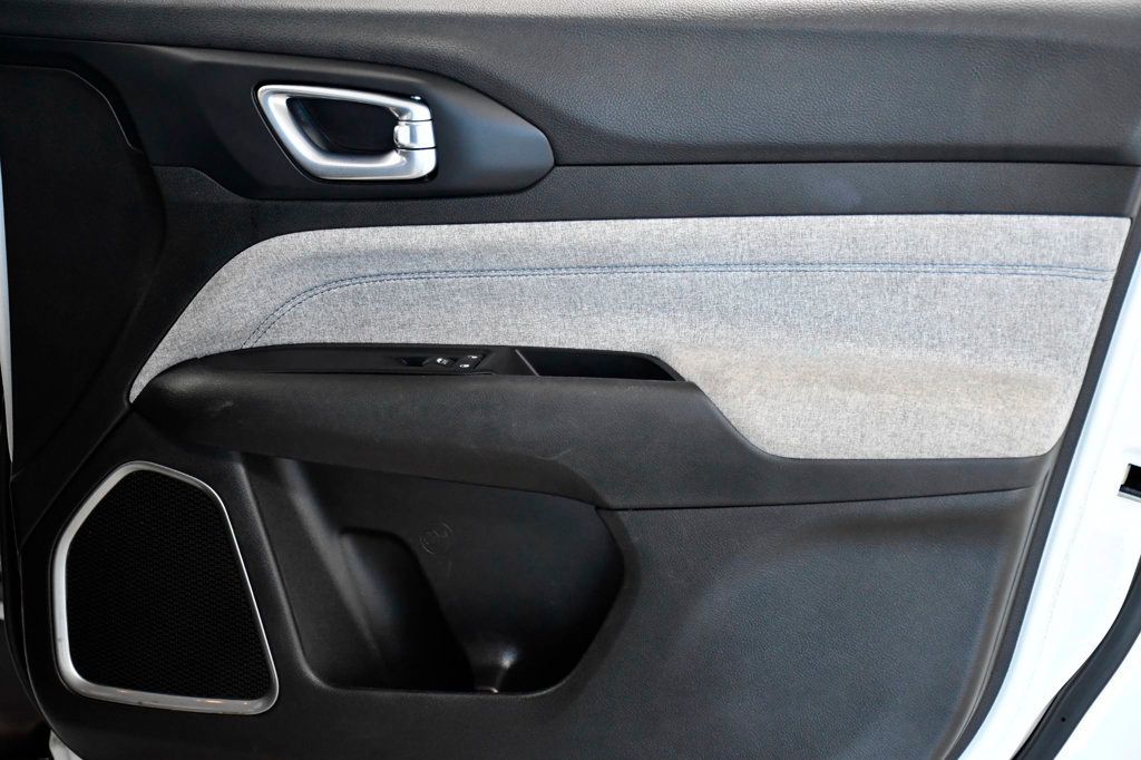 2023 Jeep Compass Sport 4x4 - 23018202 - 17