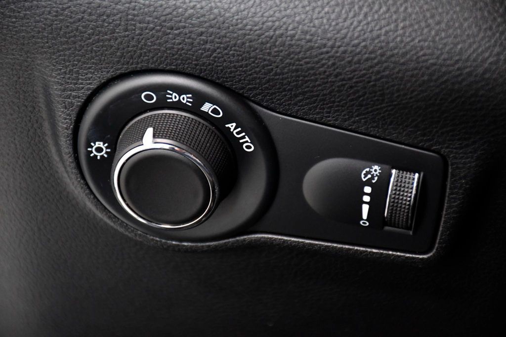 2023 Jeep Compass Sport 4x4 - 23018202 - 30