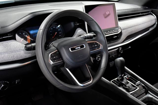 2023 Jeep Compass Sport 4x4 - 23018202 - 7