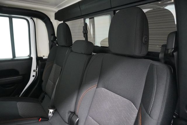 2023 Jeep Gladiator Mojave 4x4 - 23020454 - 14