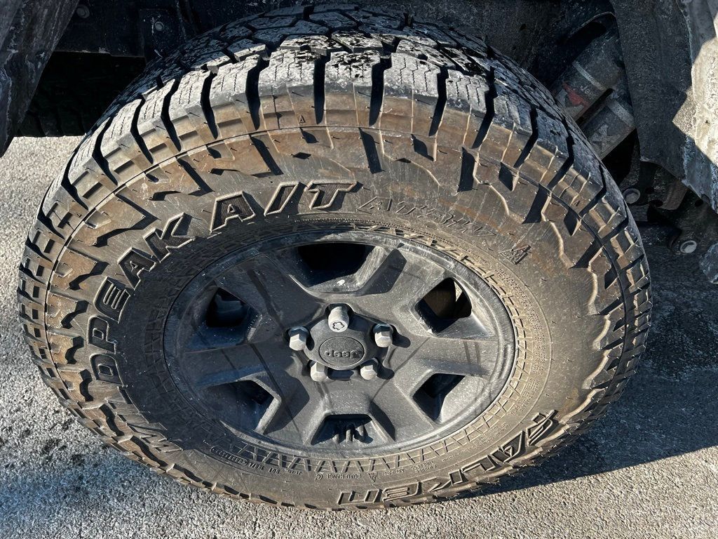 2023 Jeep Gladiator Mojave 4x4 - 22979426 - 12