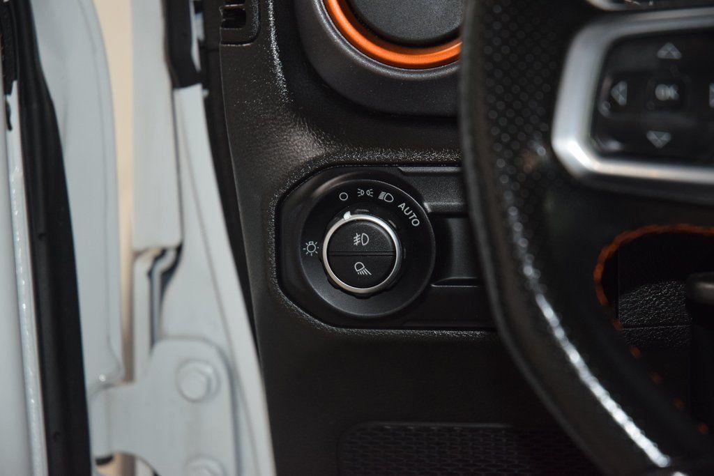 2023 Jeep Gladiator Mojave 4x4 - 22979426 - 35