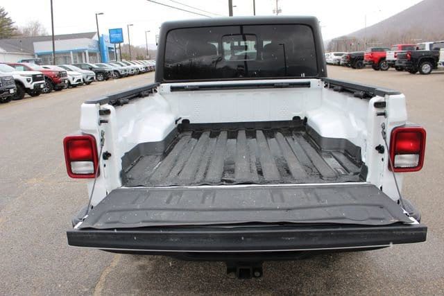 2023 Jeep Gladiator Mojave 4x4 - 23077477 - 38