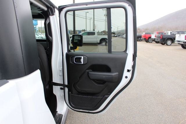 2023 Jeep Gladiator Mojave 4x4 - 23077477 - 46