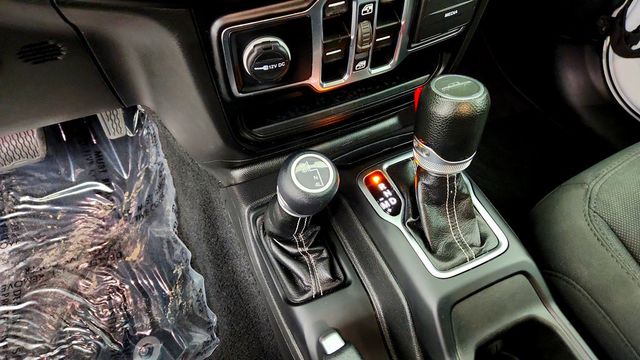 2023 Jeep Gladiator Overland 4x4 *Ltd Avail* - 23090361 - 15