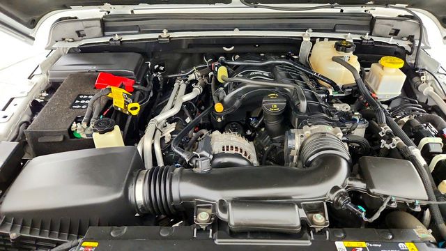 2023 Jeep Gladiator Overland 4x4 *Ltd Avail* w/ Freedom Top & Spray-In Bedliner - 23090361 - 26