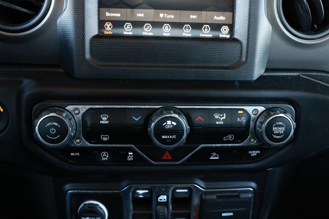 2023 Jeep Gladiator Sport S 4x4 - 22987814 - 38