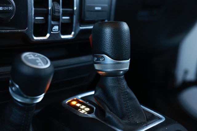 2023 Jeep Gladiator Sport S 4x4 - 22987814 - 44