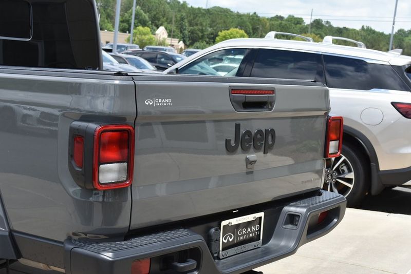 2023 Jeep Gladiator Texas Trail photo 15