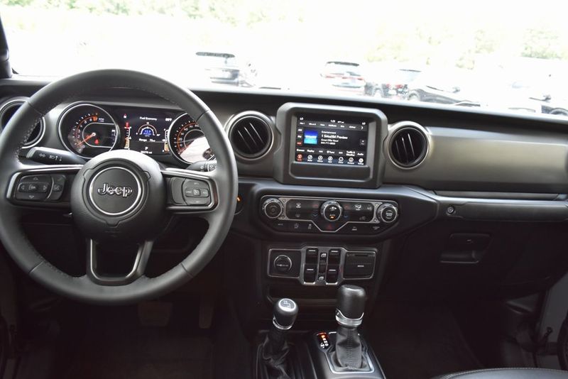 2023 Jeep Gladiator Texas Trail photo 16