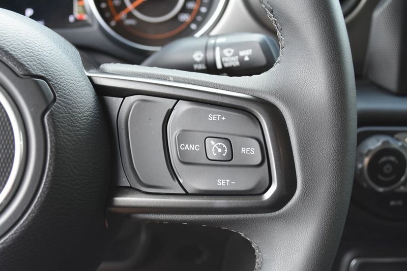 2023 Jeep Gladiator Texas Trail photo 24