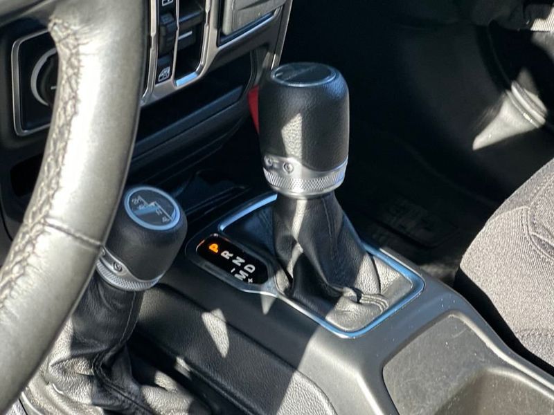 2023 Jeep Gladiator Willys 4x4 - 22936240 - 18