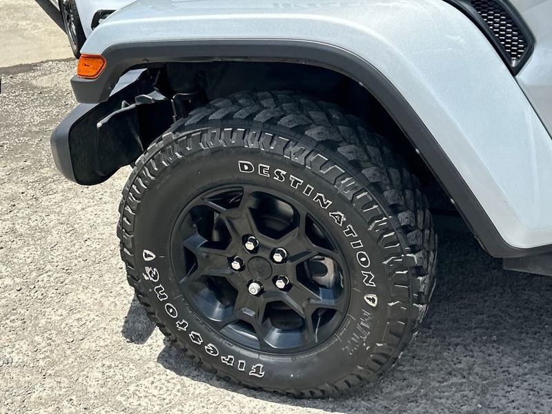 2023 Jeep Gladiator Willys 4x4 - 23031787 - 11