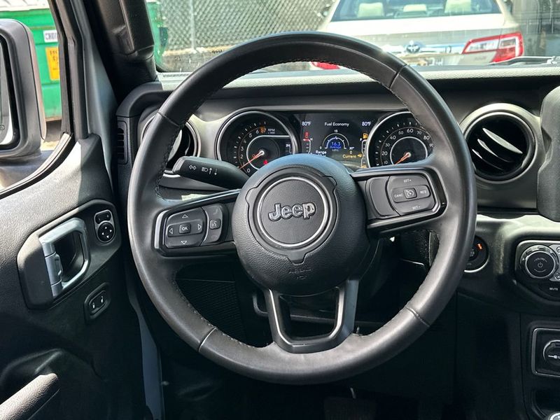 2023 Jeep Gladiator Willys 4x4 - 23031787 - 17