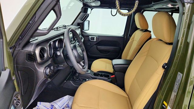 2023 Jeep Gladiator Willys 4x4 - 23020958 - 19