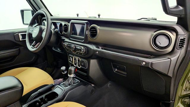 2023 Jeep Gladiator Willys 4x4 - 23020958 - 24